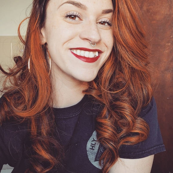 Meet your Posher, Colleen - Picture 1 of 1